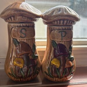 Vintage Cottagecore Ceramic Merry Mushroom Salt & Pepper Shakers